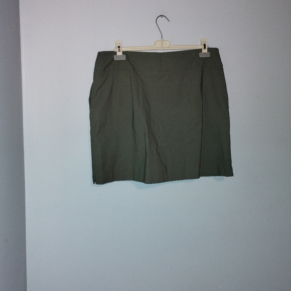 S.C& CO Women's short-Skort Size 16 - Picture 2 of 12